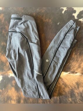 Lululemon grey leggings